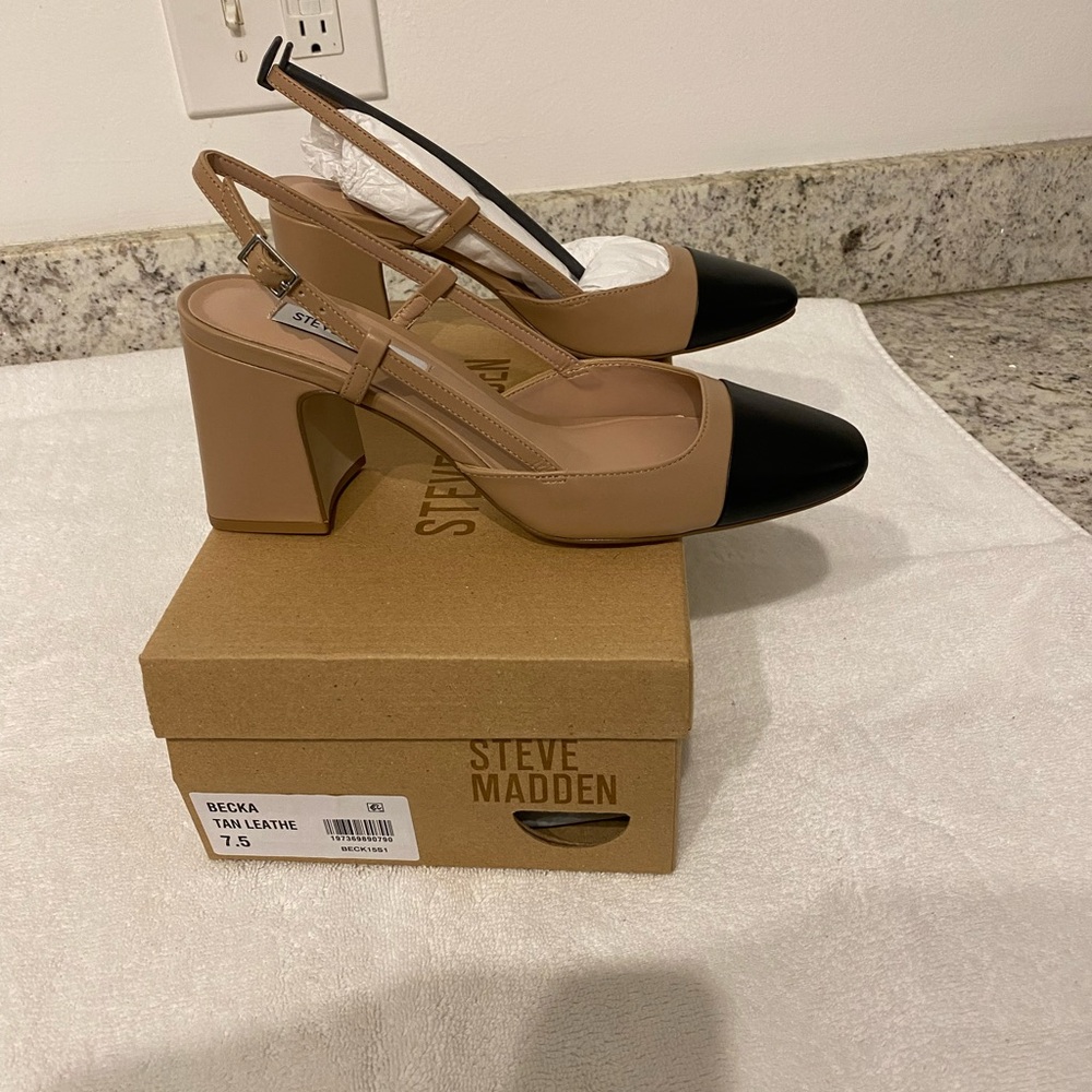NIB STEVE MADDEN BECKA TAN/BLACK SLINGBACK SZ 7-1/2 - Picture 2 of 3